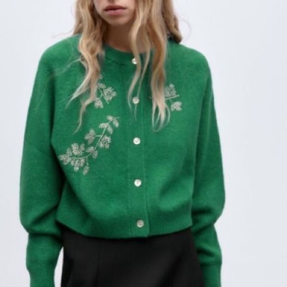 ZARA KNIT CARDIGAN WITH BEADS - Picture 2 of 11